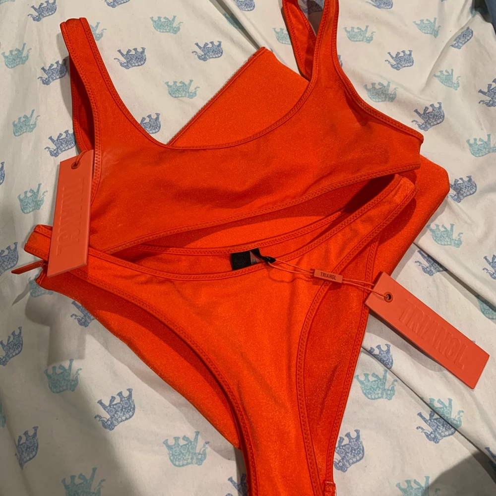 NWT: Triangl Red Gia Bikini